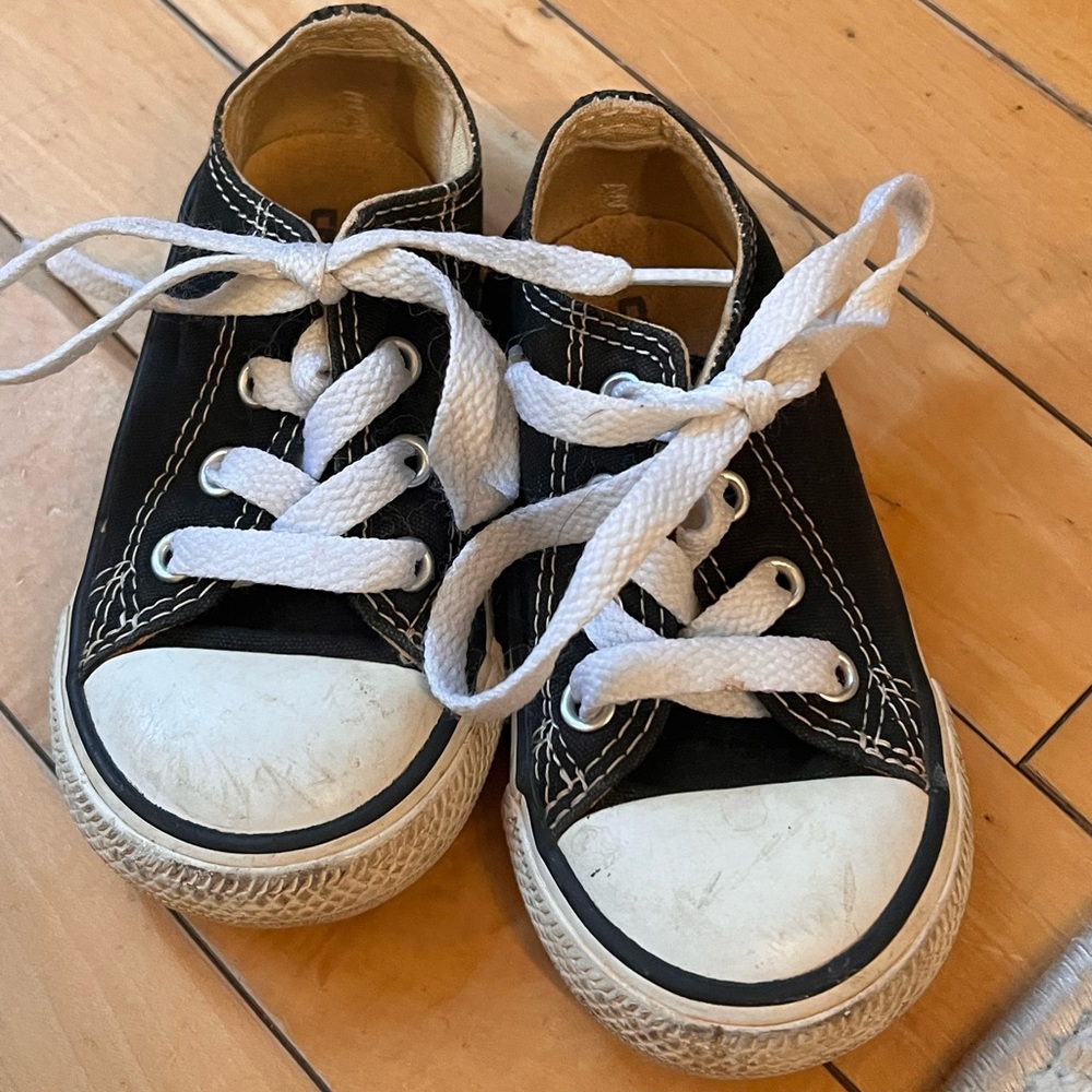 Toddler Converse size 6